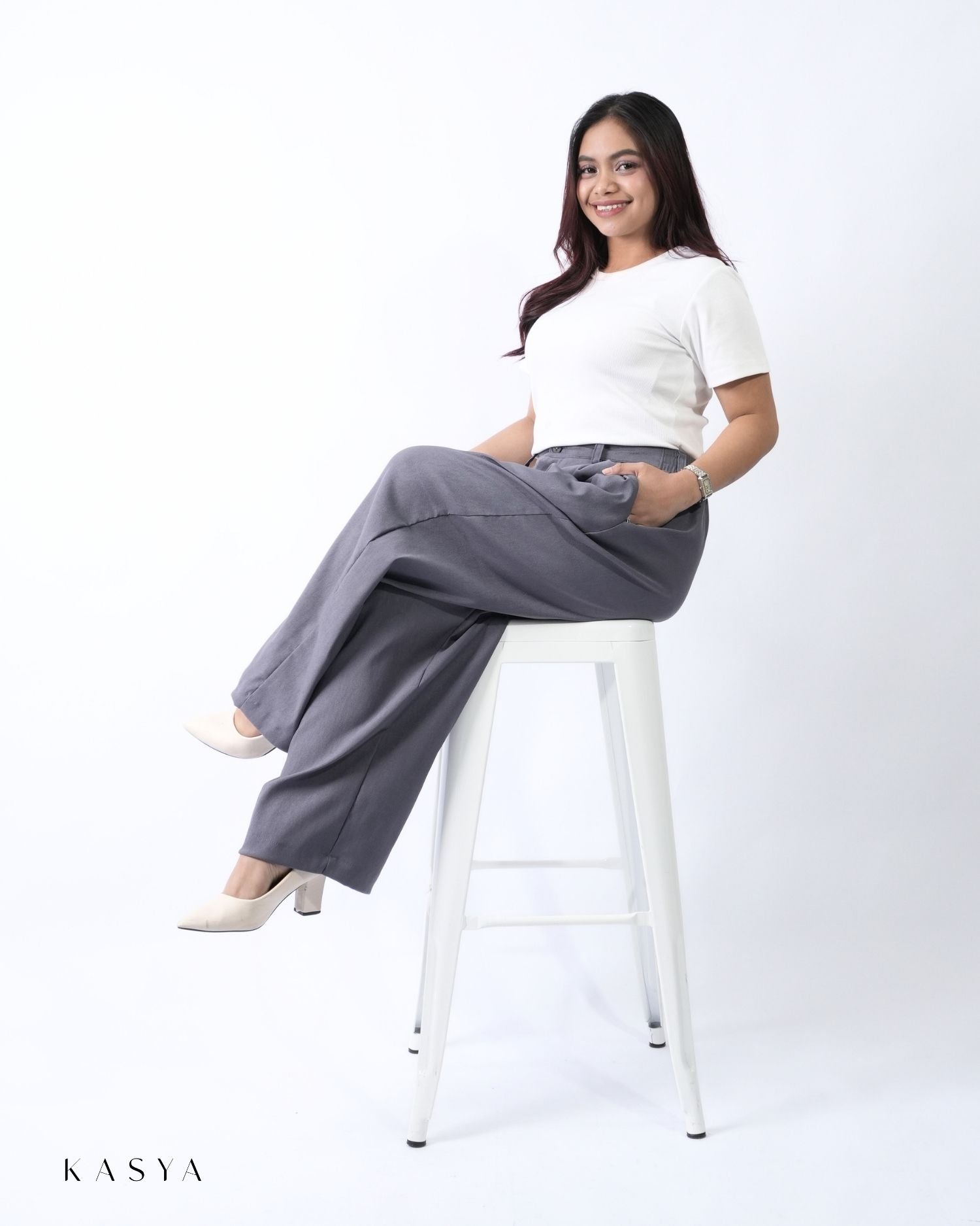 LP | Gray | Sitting